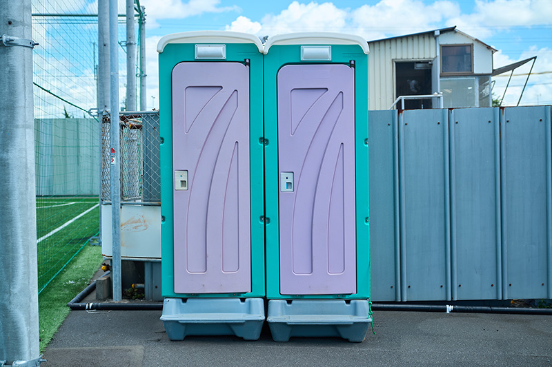 仮設トイレ